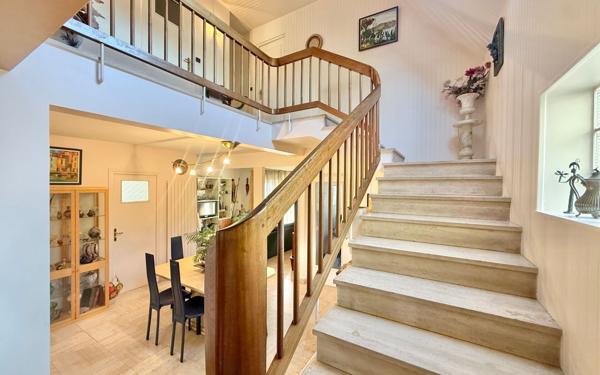 Maison à vendre    8 pièces • 135 m2 Morangis