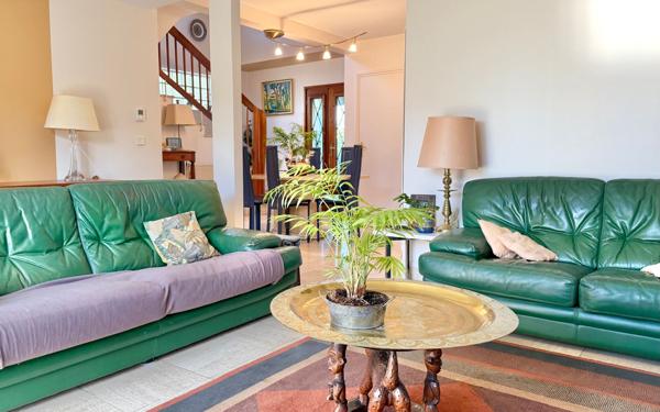 Maison à vendre    8 pièces • 135 m2 Morangis