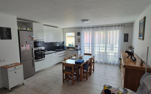 Appartement à vendre    3 pièces • 63,58 m2 Pont-de-Metz