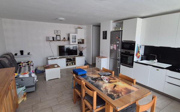 Appartement à vendre    3 pièces • 63,58 m2 Pont-de-Metz