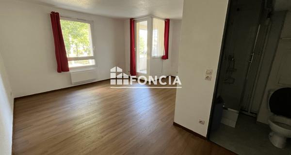 Location Studio 25.41 m² - Guyancourt 78280
