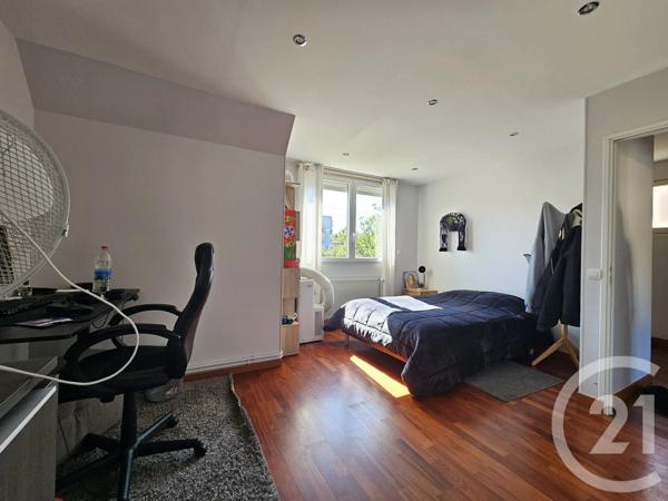 Maison à vendre  4 pièces - 145,36 m 2   VITRY SUR SEINE  - 94