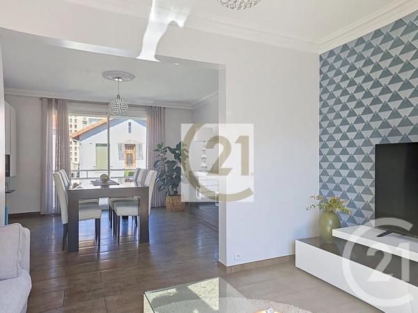 Maison à vendre  4 pièces - 145,36 m 2   VITRY SUR SEINE  - 94