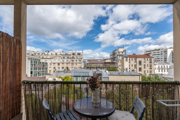Appartement
         1 pièce
        - 23 m² Exclusivité 233 000 € *