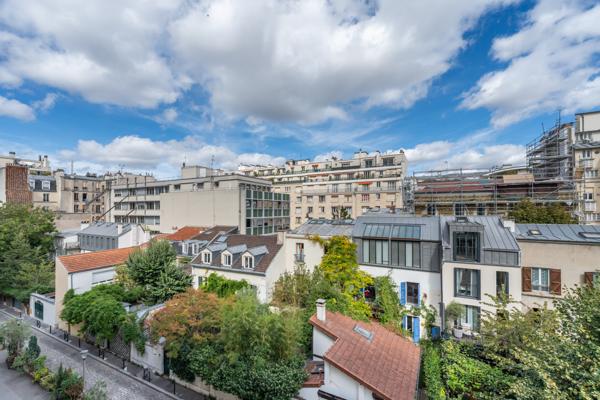 Appartement
         1 pièce
        - 23 m² Exclusivité 233 000 € *