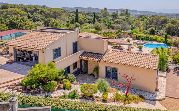 Maison à vendre    4 pièces • 146 m2 Saint-Raphaël