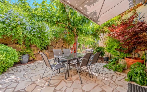 Maison à vendre    4 pièces • 146 m2 Saint-Raphaël