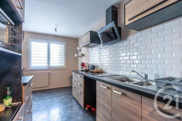 Appartement F4 à vendre  4 pièces - 64,27 m 2   NOISY LE GRAND  - 93