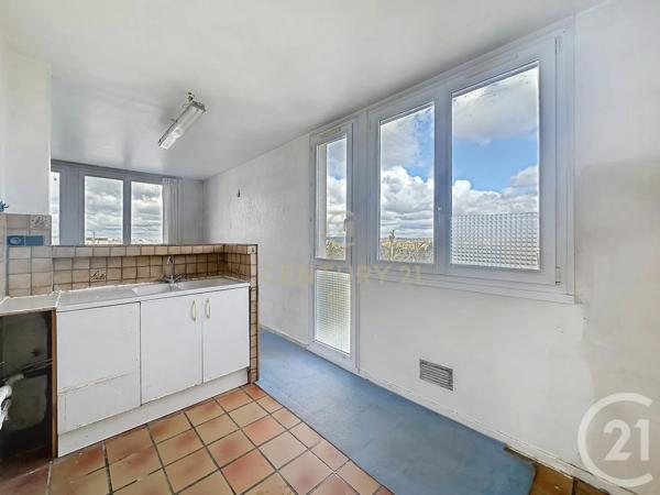 Appartement F4 à vendre  4 pièces - 64,27 m 2   NOISY LE GRAND  - 93
