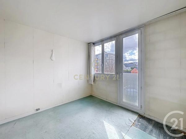 Appartement F4 à vendre  4 pièces - 64,27 m 2   NOISY LE GRAND  - 93
