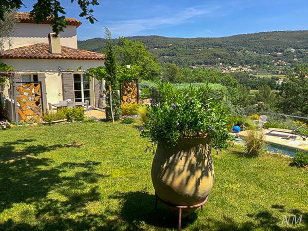 Draguignan (83300) Maison coup de coeur dans cadre champêtre à 2 pas de Draguignan avec vue panoramique.