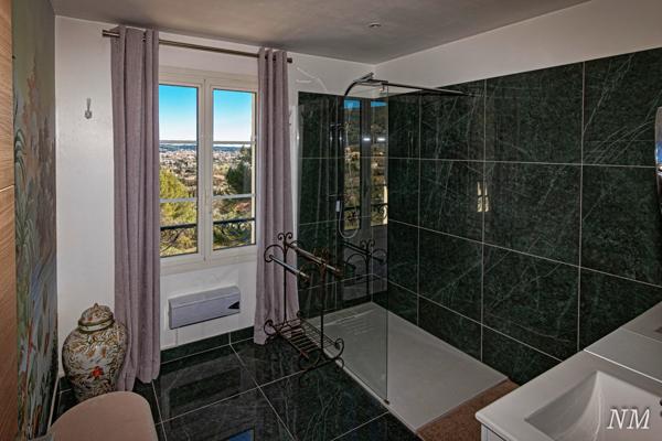 Draguignan (83300) Maison coup de coeur dans cadre champêtre à 2 pas de Draguignan avec vue panoramique.