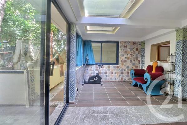 Maison à vendre  5 pièces - 160,53 m 2   LES LILAS  - 93