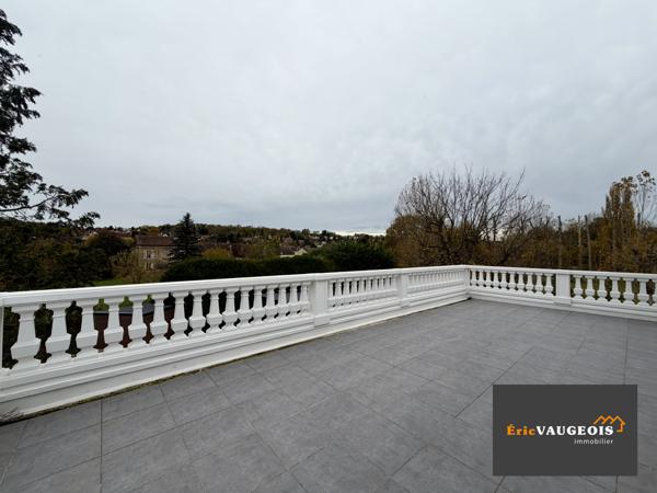 Villiers-sur-Morin (77580) Maison familiale de 230 m², Terrain arboré de plus de 20 000 m² à Villiers-sur-Morin (77580)