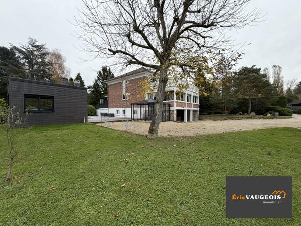 Villiers-sur-Morin (77580) Maison familiale de 230 m², Terrain arboré de plus de 20 000 m² à Villiers-sur-Morin (77580)