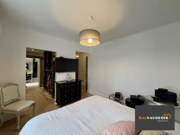 Villiers-sur-Morin (77580) Maison familiale de 230 m², Terrain arboré de plus de 20 000 m² à Villiers-sur-Morin (77580)