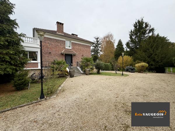 Villiers-sur-Morin (77580) Maison familiale de 230 m², Terrain arboré de plus de 20 000 m² à Villiers-sur-Morin (77580)