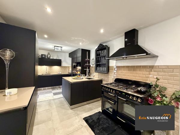 Villiers-sur-Morin (77580) Maison familiale de 230 m², Terrain arboré de plus de 20 000 m² à Villiers-sur-Morin (77580)