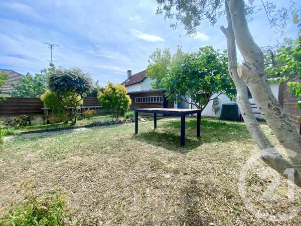 Maison à vendre  5 pièces - 110 m 2   GOUSSAINVILLE  - 95