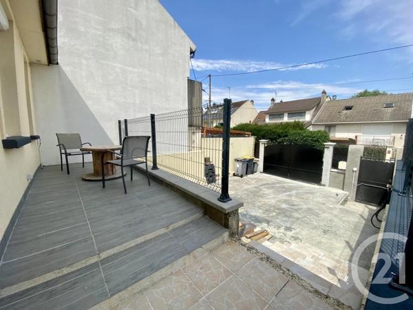 Maison à vendre  5 pièces - 110 m 2   GOUSSAINVILLE  - 95