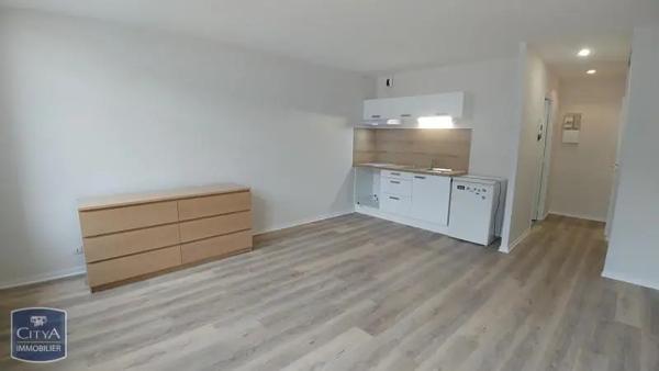 Appartement à louer 1 pièce 29.75m² Lille (59000)
