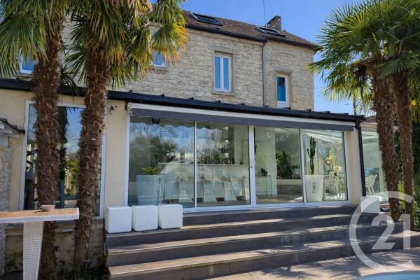 Maison à vendre  8 pièces - 245 m 2   L ISLE ADAM  - 95