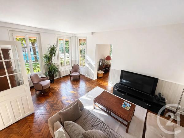 Maison à vendre  8 pièces - 245 m 2   L ISLE ADAM  - 95