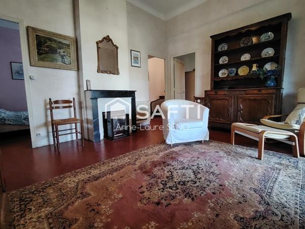 VILLA AVEC PISCINE PROCHE CENTRE VILLE AVEC GRAND TERRAIN