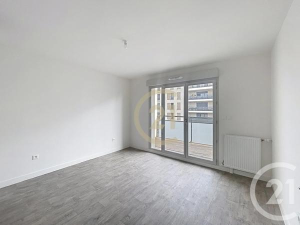 Appartement F4 à vendre  5 pièces - 90 m 2   JOUY LE MOUTIER  - 95