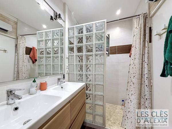 Maison de ville Vernaison 180m² - local commercial