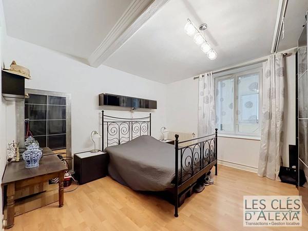 Maison de ville Vernaison 180m² - local commercial