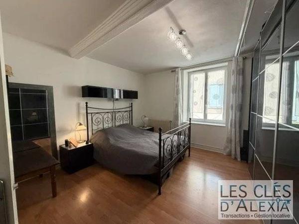 Maison de ville Vernaison 180m² - local commercial