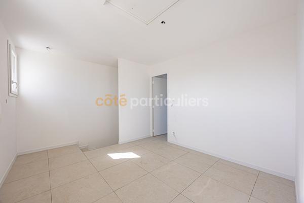 Vente
                Maison100,4 m² - 5 Pièces -
                    LA CHAPELLE SUR ERDRE (44240)