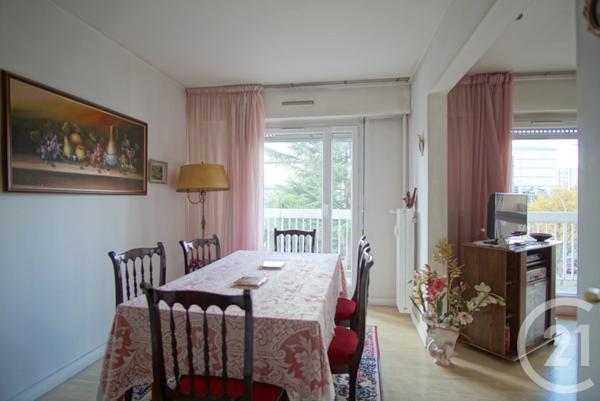 Appartement F5 à vendre  5 pièces - 98,22 m2 CRETEIL - 94