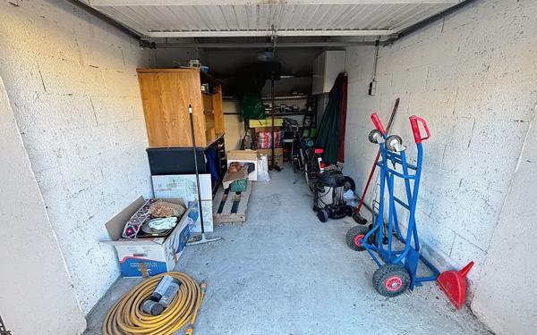 Appartement à vendre    3 pièces • 70,46 m2 Saint-Raphaël