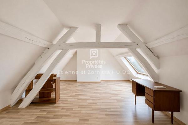 Maison Vatan 11 pièce(s) 255 m2