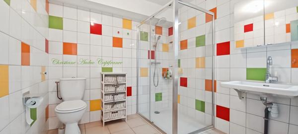 Entre Charolles et Paray le Monial , Maison en pierres de 165 m², avec potentiel de développement, sur terrain de près de 7 000 m²