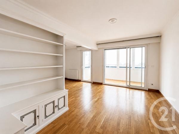 Appartement T3 à vendre  3 pièces - 64,87 m 2   HENDAYE  - 64