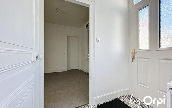 Maison à vendre    4 pièces • 90,30 m2 Saint-Éloy-les-Mines