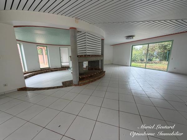 MAISON D'ARCHITECTE 190 M2 - 6 PIECES - PISCINE