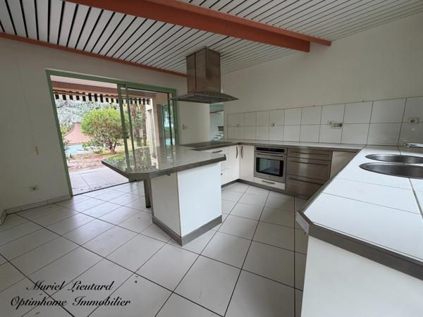 MAISON D'ARCHITECTE 190 M2 - 6 PIECES - PISCINE