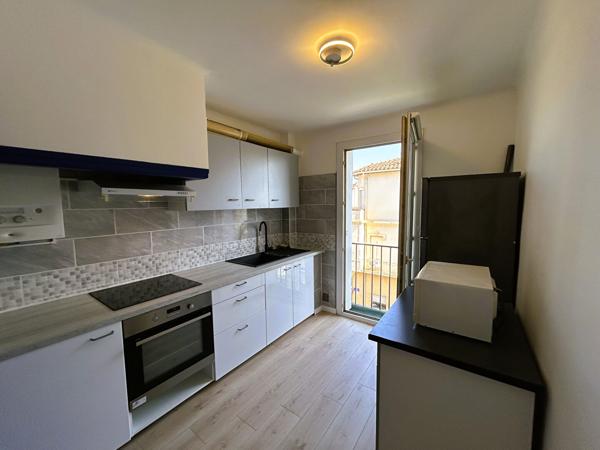 location bel appartement Perpignan 3 pièce(s) 70.31 m2 avec balcon et grenier secteur Torcatis