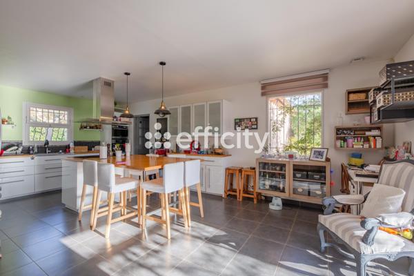 Maison 5 pièces - 141 m² Exclusivité efficity