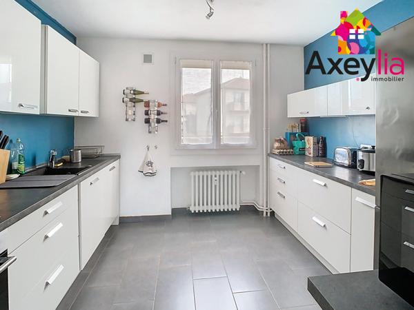 Roanne (42300) A VENDRE- ROANNE PROCHE GARE- APPARTEMENT T4+CAVE+GARAGE