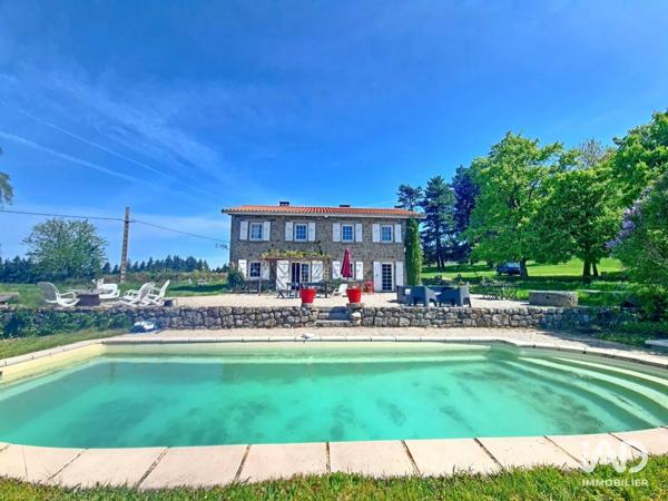 Maison à vendre 6 pièces 235 m² Saint-Romain-Lachalm