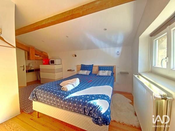 Maison à vendre 6 pièces 235 m² Saint-Romain-Lachalm