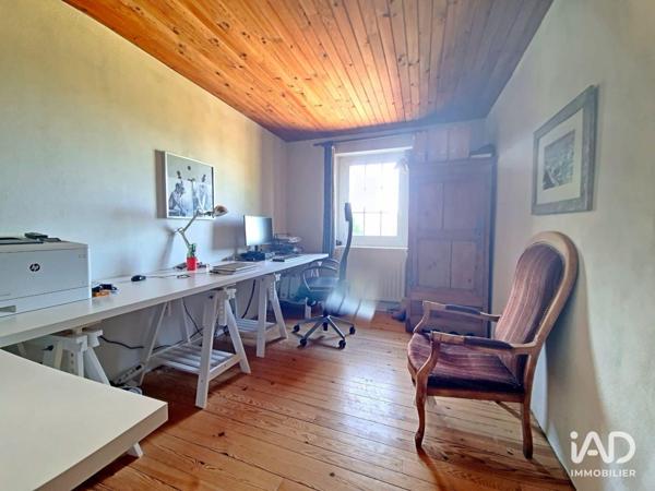 Maison à vendre 6 pièces 235 m² Saint-Romain-Lachalm