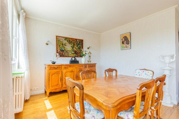 Appartement avec balcon à Verrières-le-Buisson