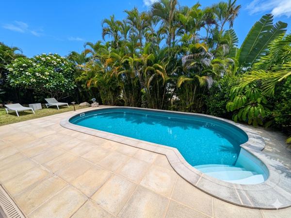 Villa familiale 172 m² Piscine et Bungalow Petit-Bourg
