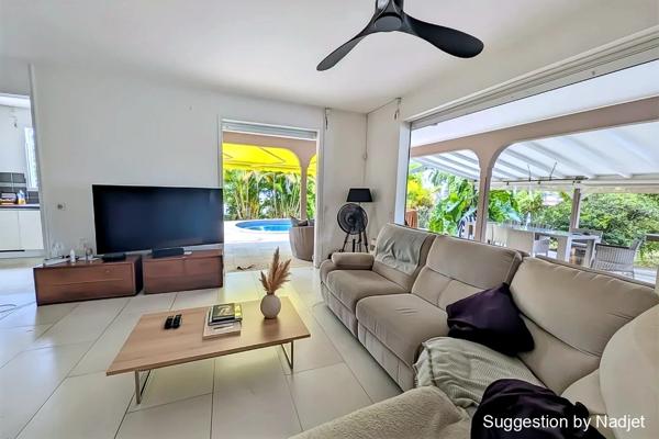 Villa familiale 172 m² Piscine et Bungalow Petit-Bourg